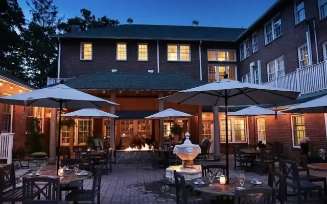 The Monte Vista Hotel