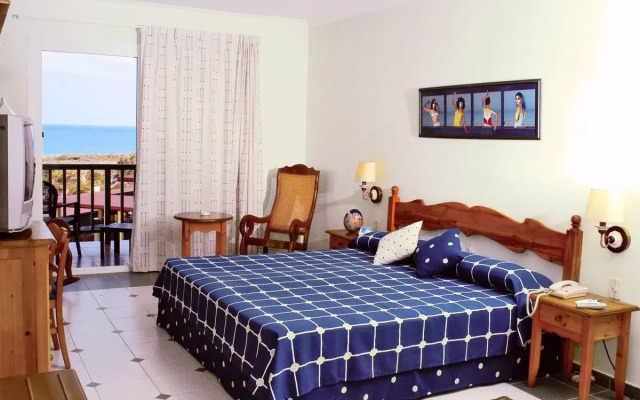 Grand Memories Cayo Largo Hotel