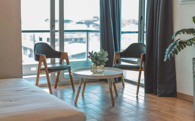 Henia Hotel