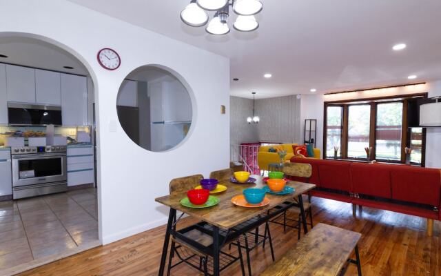 Cheerful & Beautiful 3-Bedroom Ranch