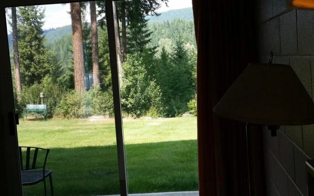Hotel Civilia Lakeside by Civilia Golf Retreat