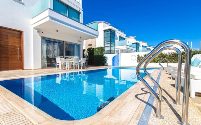 Oceanview Luxury Villa 138