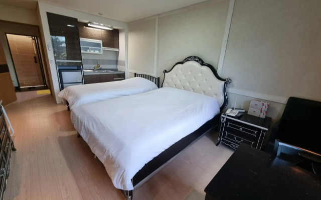 Geoje Oasis Hotel