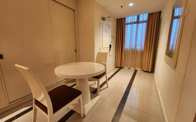 Grand Puteri Hotel