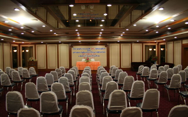 Hatyai Central Hotel