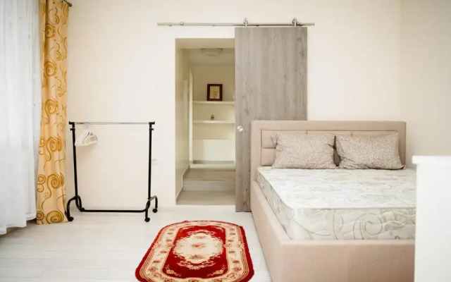 Cozy house with garden close to the city center and Airport Maximum four persons - фото 5