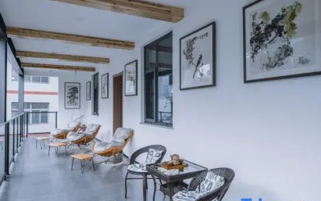 Xi'an Baishiyunju Homestay (Qinling Wildlife Park Branch)