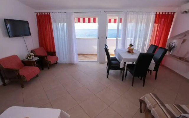 Ruz - Near Beach - 1 - A 301