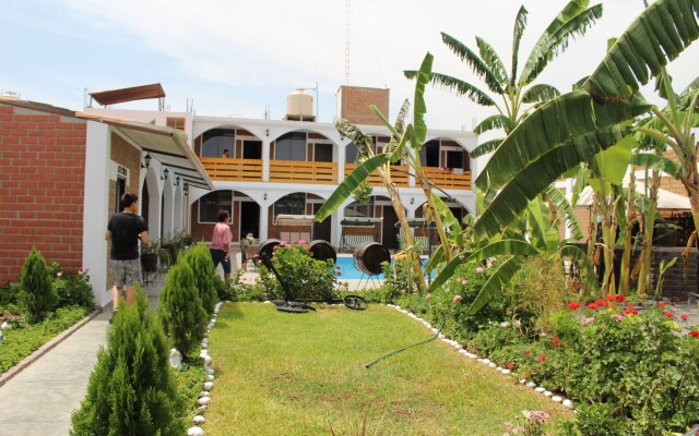 Huacachina Desert House