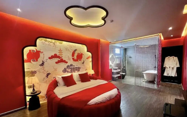 Midas Hotel