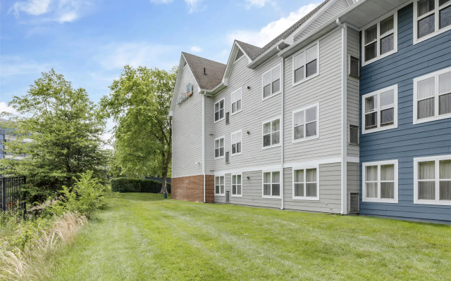 Sonesta ES Suites Fairfax Fair Lakes