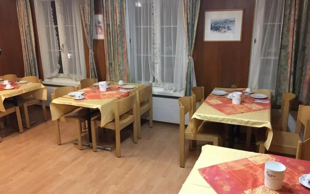 Hotel zum alten Bahnhof