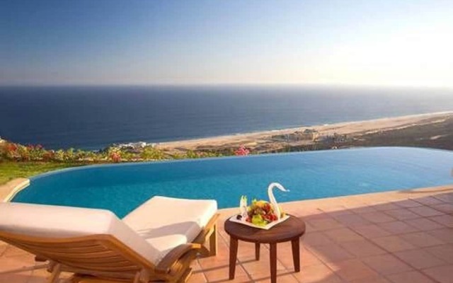 Luxury 3BR Villa in Cabo San Lucas With Ocean-view