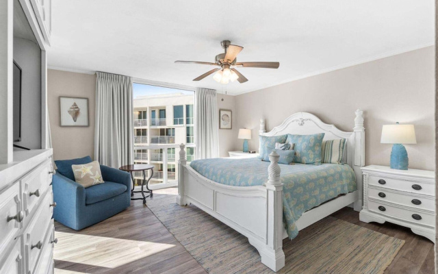 Shoreline Towers 1115 2 Bedroom Condo
