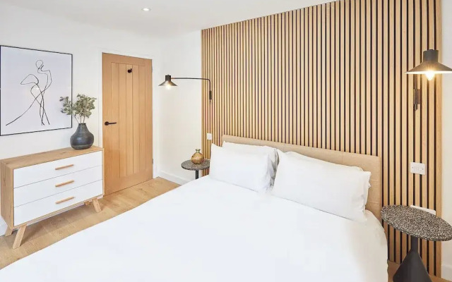 Host Stay Simply Scandi Golden Lion Apartments