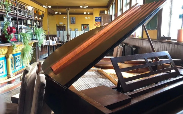 The Waterloo Hotel & Bistro