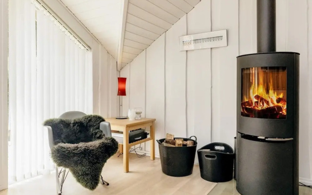 6 Person Holiday Home in Jerup