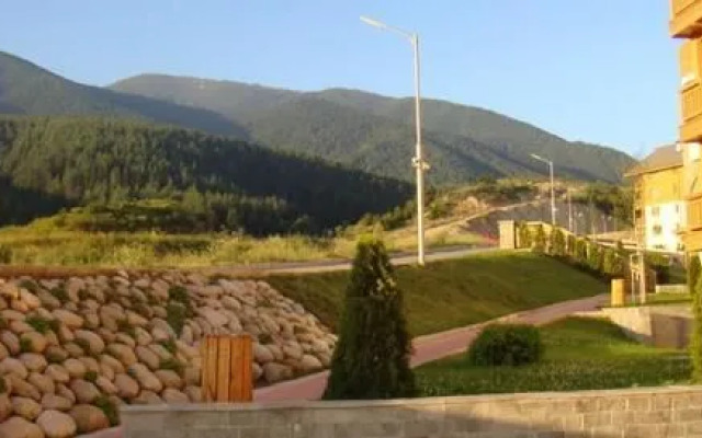 St. John Hill Suites Hotel