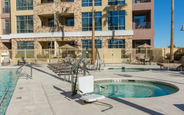 Staybridge Suites: Las Vegas - Stadium District by IHG