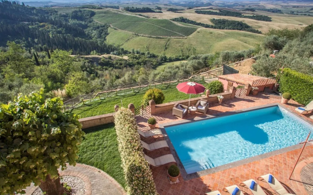 Peccioli Villa Retreat