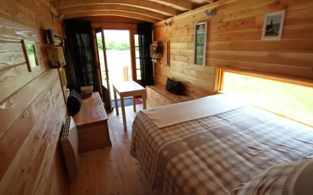 Roulotte-Cabane de la Vallette