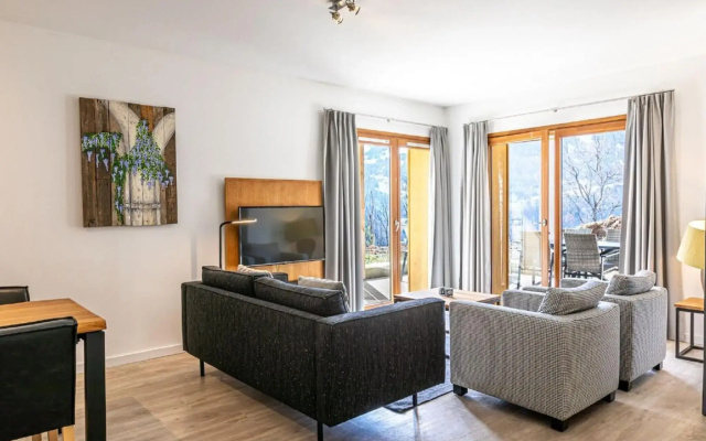 Luxurious apartment with Smart TV, ski lift 1.5 km away.