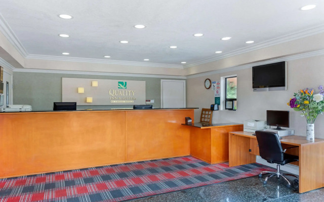 Quality Inn & Suites Oceanside near Camp Pendleton