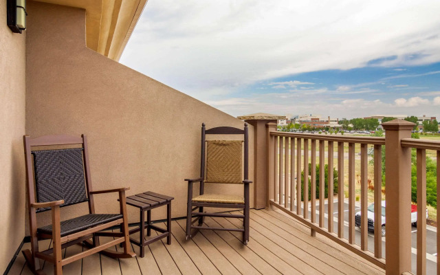 Comfort Inn & Suites Brighton Denver NE Medical Center