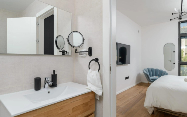 Wood Up by HolyGuest