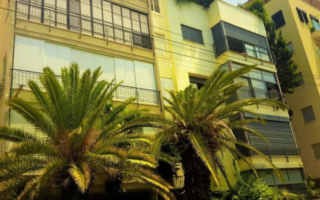 Modern Apt w/ Balcony Near The Beach by Sea N' Rent