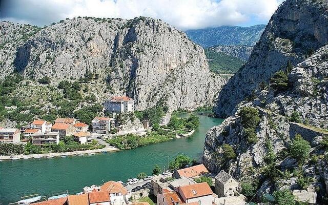 Apartment- Nena in Klek