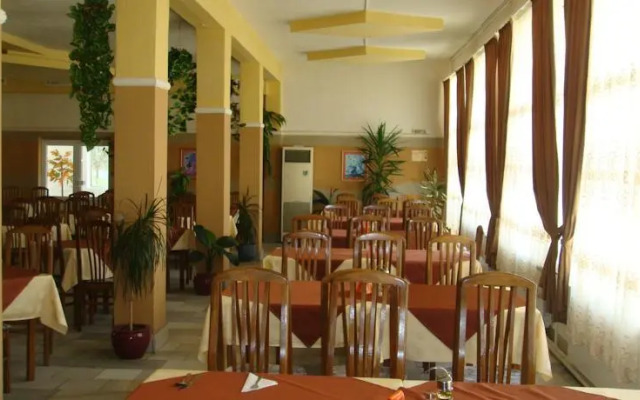 Roza Balneohotel
