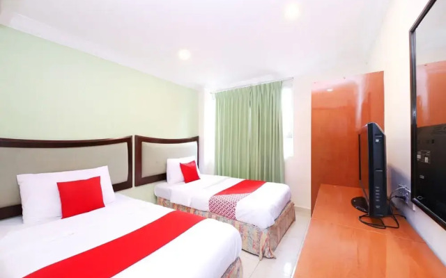 OYO 775 Hotel Sahara Inn