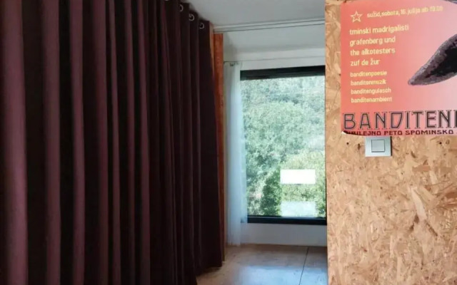 Holiday Home Hisa Gusta