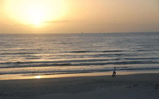Acco Beach Hotel