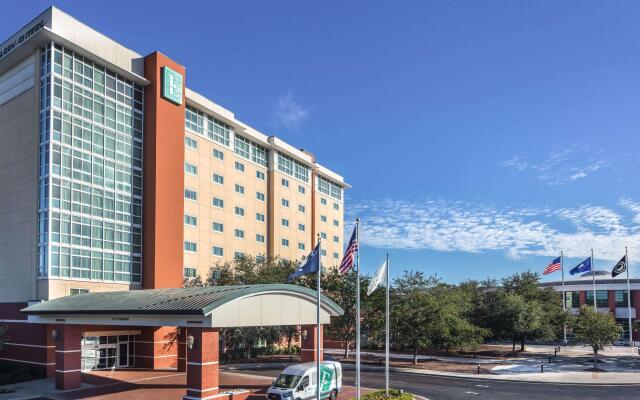 Embassy Suites by Hilton Charleston Airport Convention Ctr