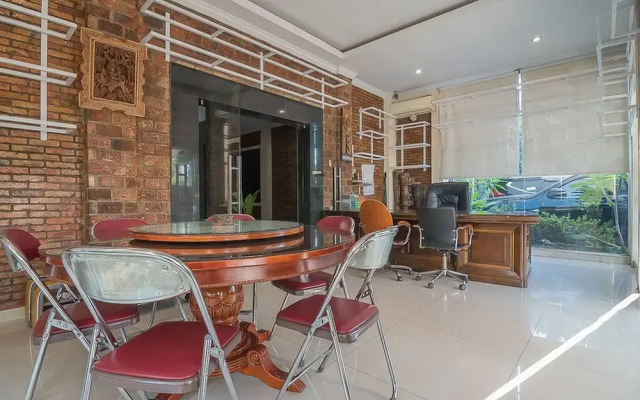 Bengawan Residence 66 by RedDoorz