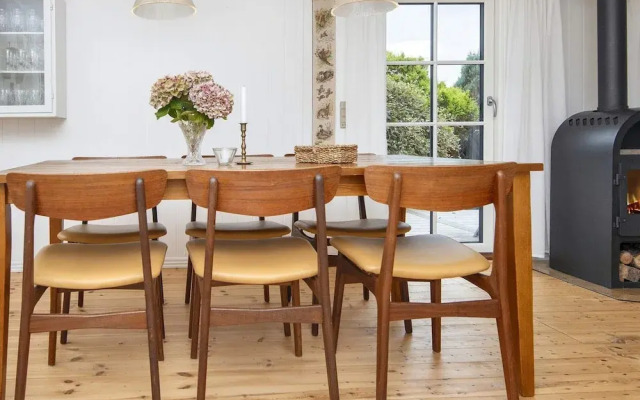 6 Person Holiday Home in Struer-by Traum
