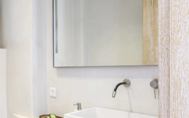 Nasta Intentional Living Mykonos