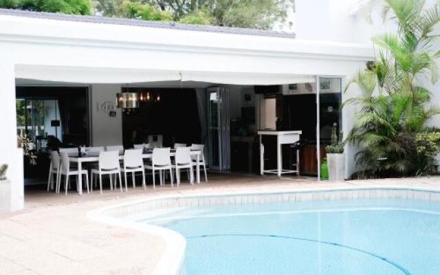 Leopard Tree Bed & Breakfast