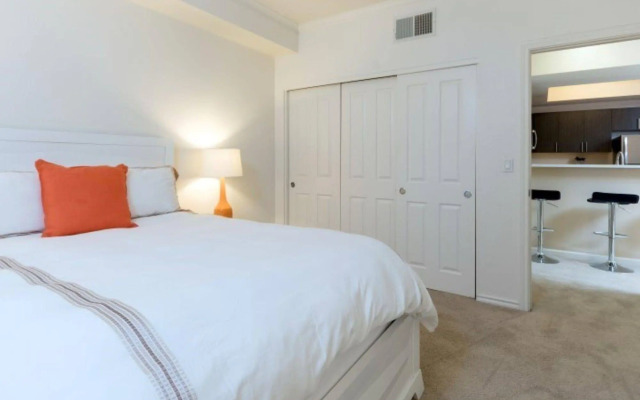 Global Luxury Suites at San Fernando