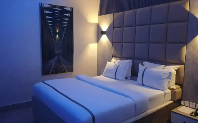 H5 Hotel and Apartments