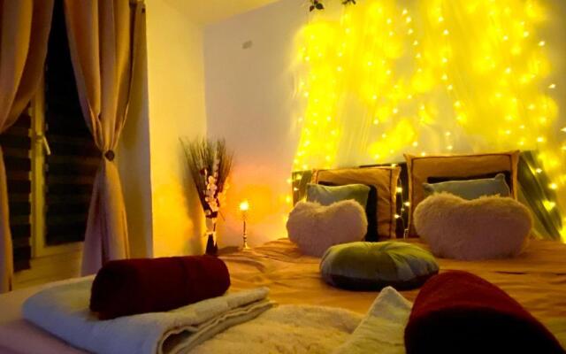 COSY & SPA Appartement Luxe JACUZZI SAUNA Suite Cristal