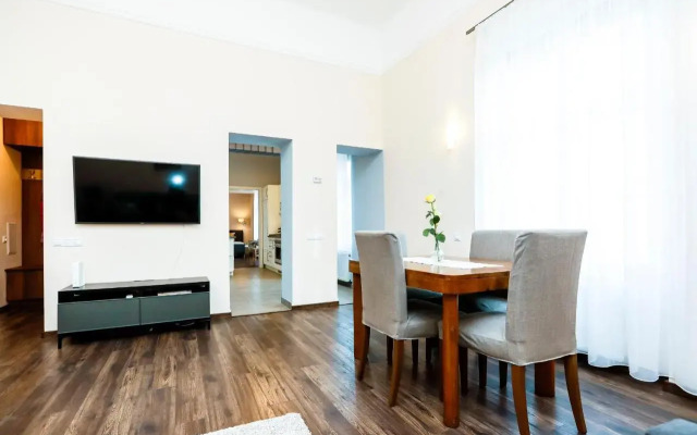 D8 Design Apartment & Studio
