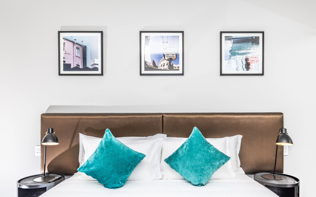 Holiday Inn & Suites Sydney Bondi Junction by IHG – Guest Rooms – Sydney