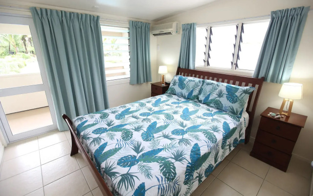 Coral Sands Apartments