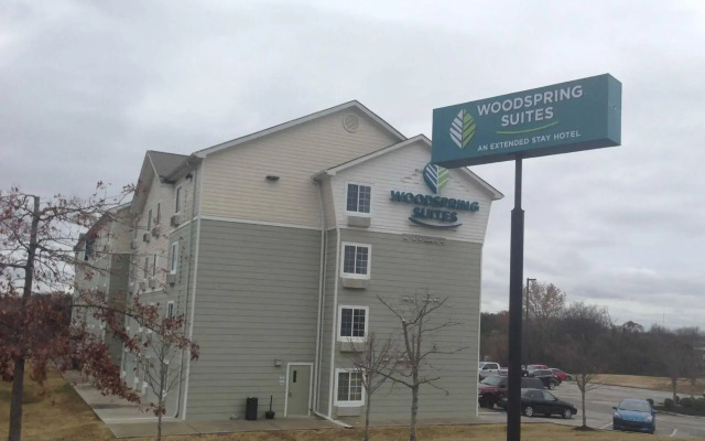 WoodSpring Suites Knoxville Airport