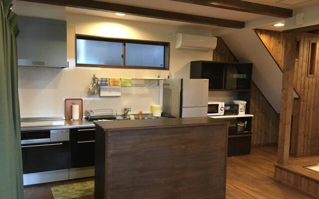 Lodge Orange Cabin