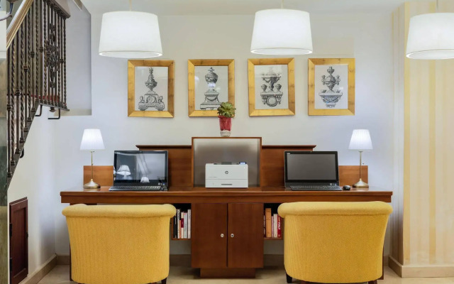 H10 Corregidor Boutique Hotel