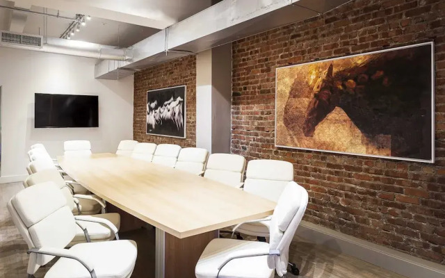 Executive Loft by Simplissimmo